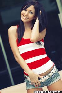 Catie Minx Is a Kitty Cat in jean shorts