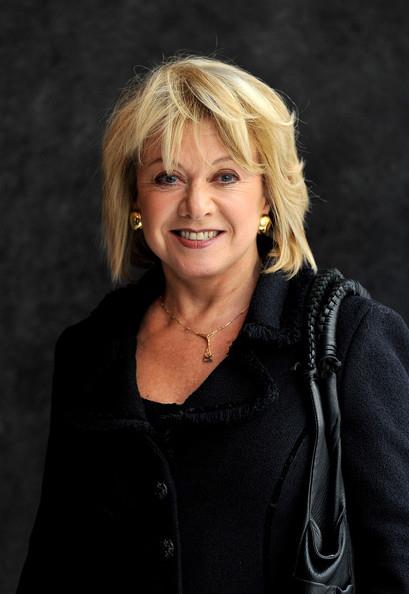Elaine Paige