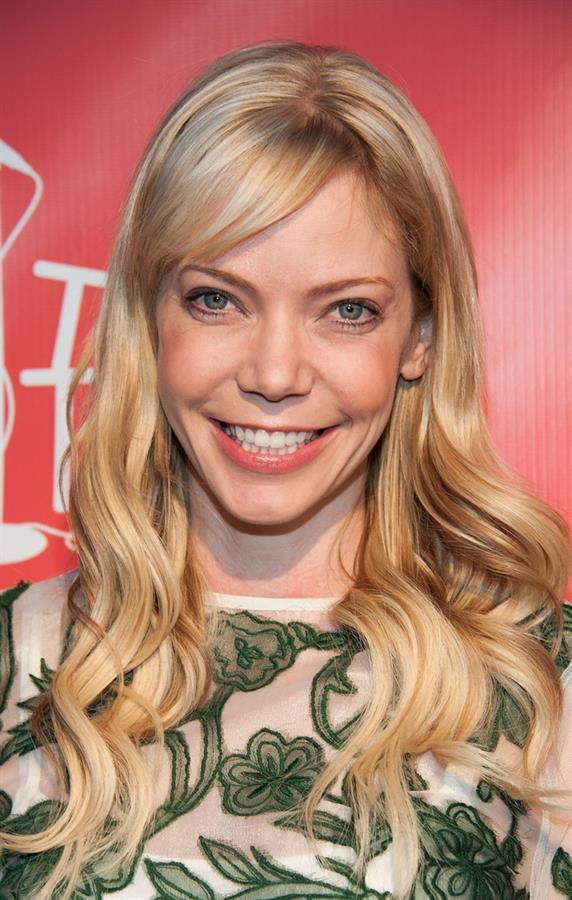 Riki Lindhome