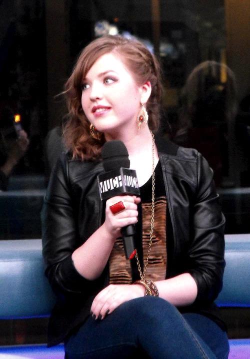 Aislinn Paul