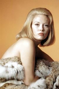 Faye Dunaway