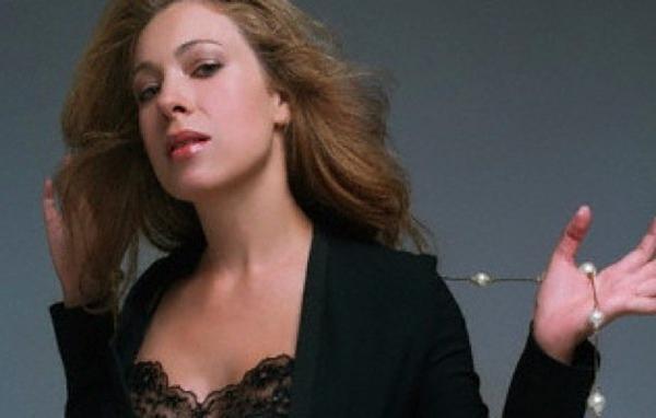 alex kingston