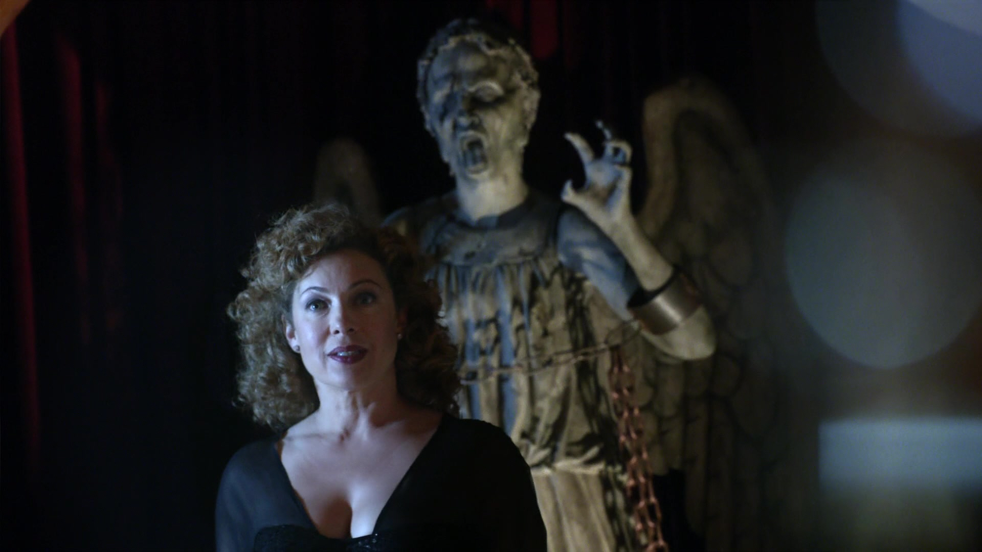 Alex Kingston