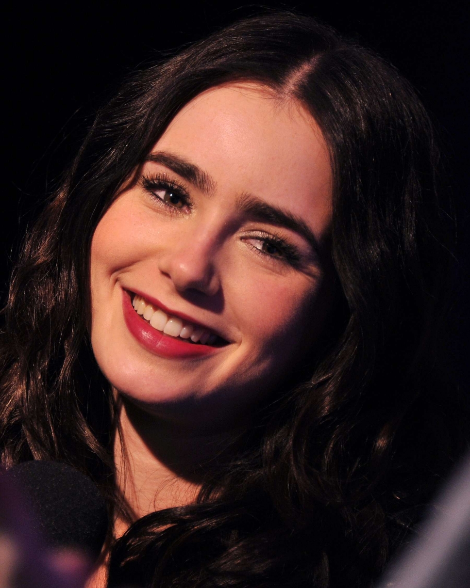 Lily Collins