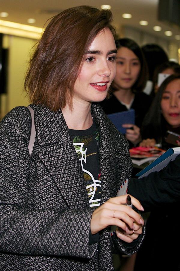 Lily Collins