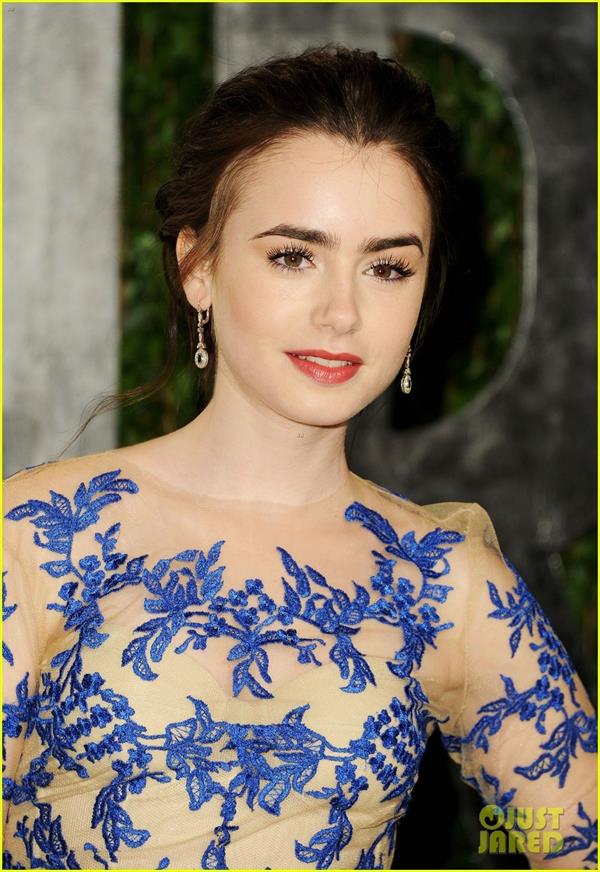 Lily Collins