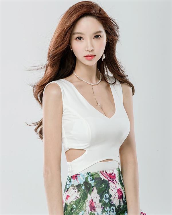 Park Soo Yeon