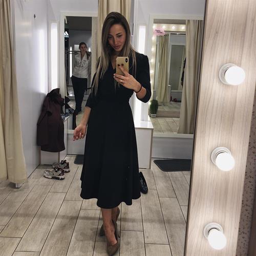 Anastasiia Dobrosol taking a selfie