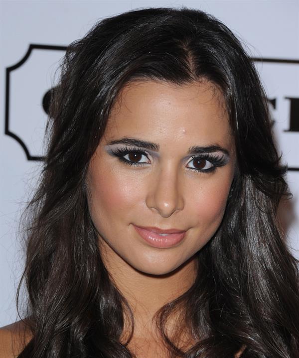 Josie Loren