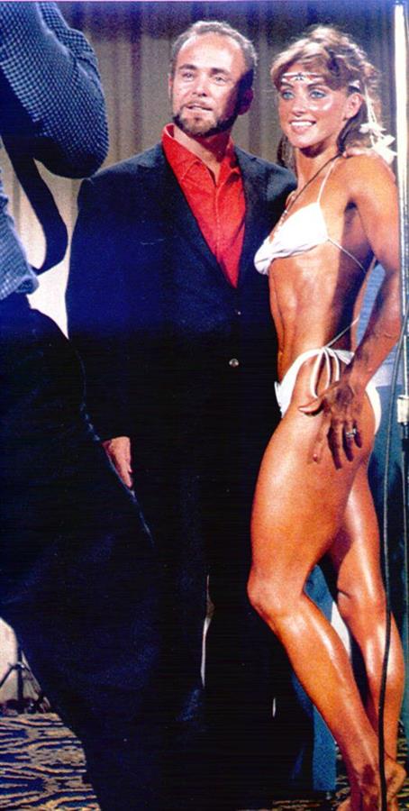 Kike Elomaa in a bikini