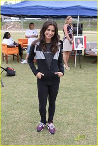 Josie Loren
