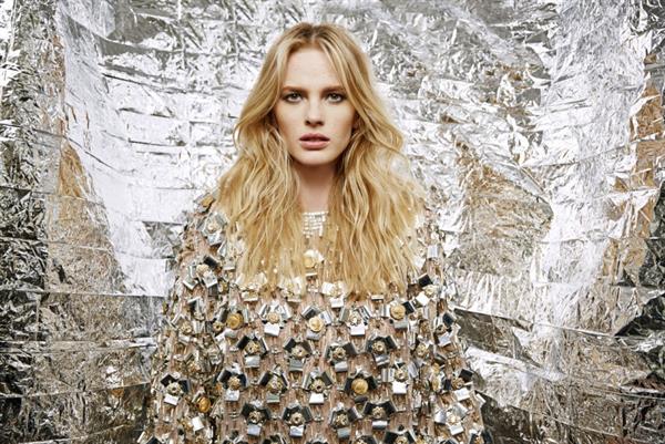 Anne Vyalitsyna