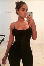 Iesha Marie taking a selfie