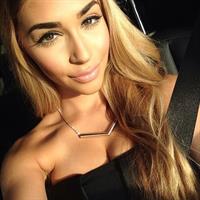 Chantel Jeffries taking a selfie