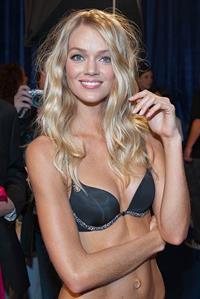 Lindsay Ellingson in lingerie