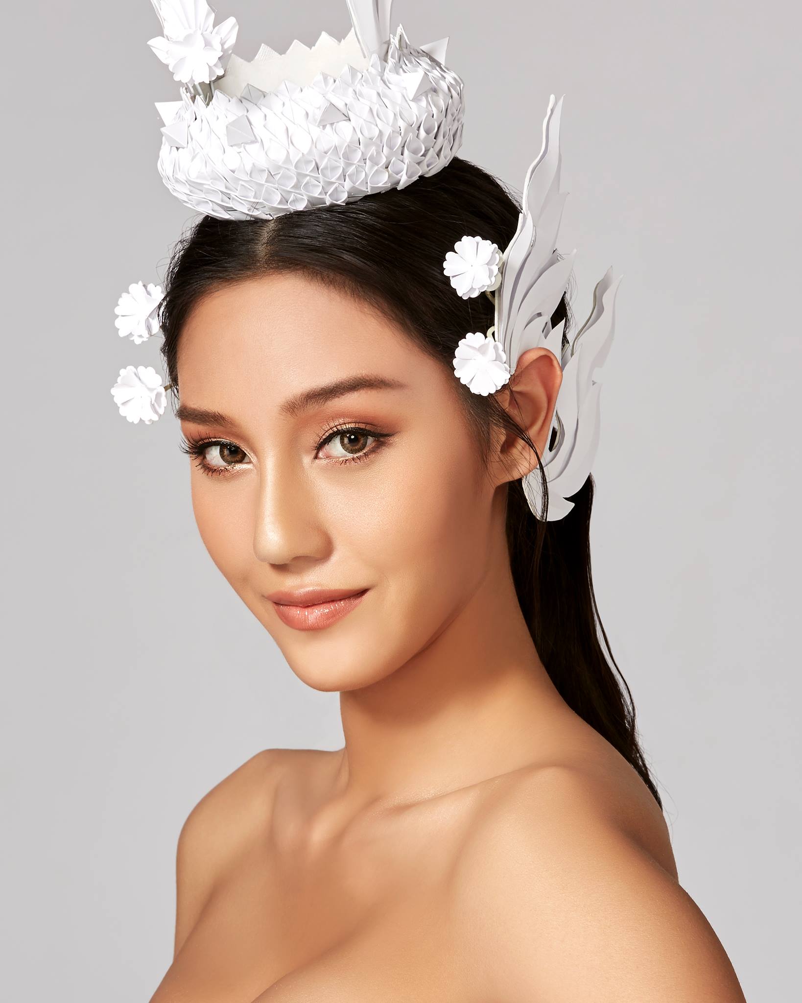 Nicolene Pichapa Limsnukan Pictures Nicolene Pichapa Limsnukan
