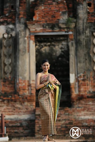 Nicolene Pichapa Limsnukan