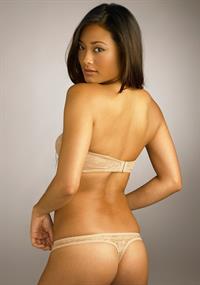 Jarah Mariano in lingerie