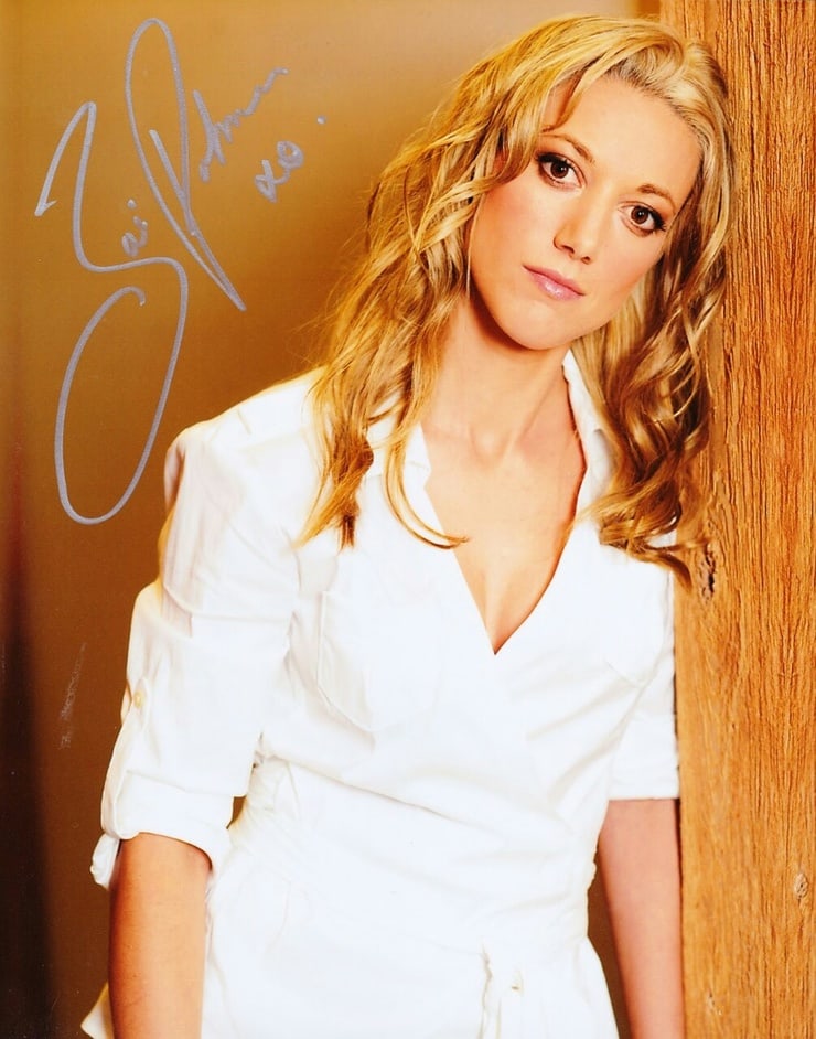 Zoie Palmer Pictures. 