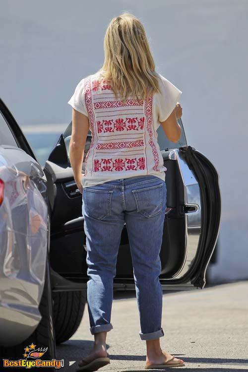 Reese Witherspoon - ass