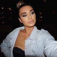 Shani Grimmond taking a selfie
