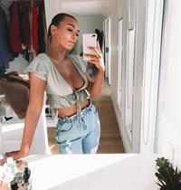 Shani Grimmond taking a selfie