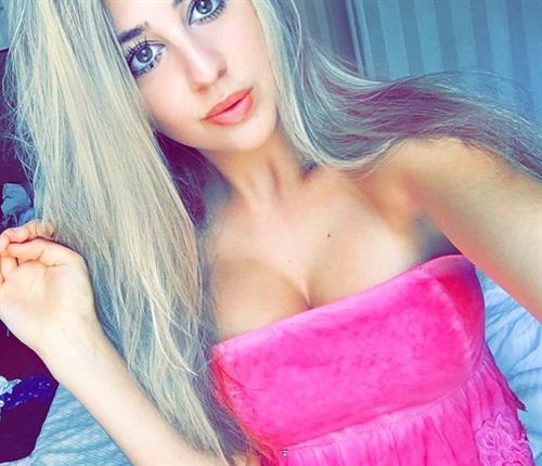 Katie Teresi taking a selfie