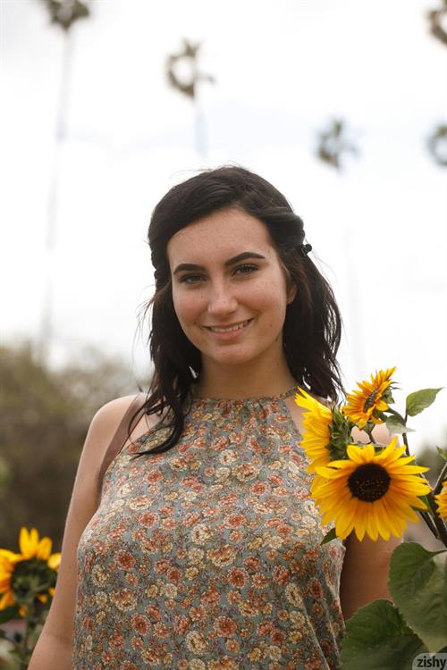 Sidney Alexis Hot Tits