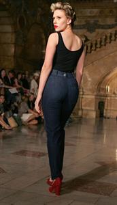 Scarlett Johansson - ass