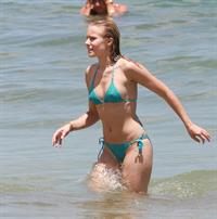 Kristen Bell Bikini Pictures Kristen Bell in a bikini