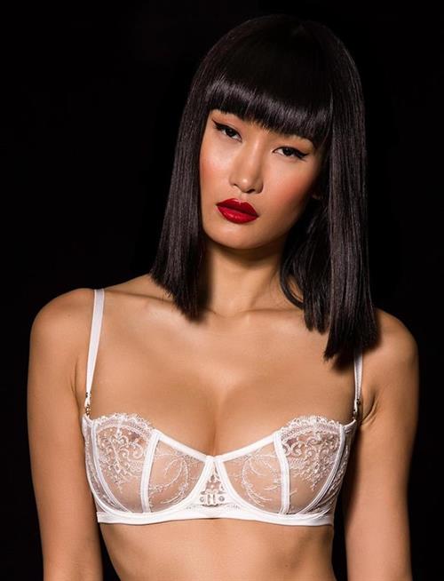 Miki Hamano in lingerie