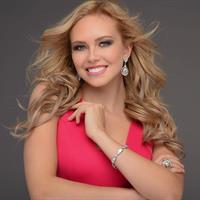 Katrín Lea Elenudóttir