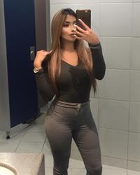 Rukss taking a selfie