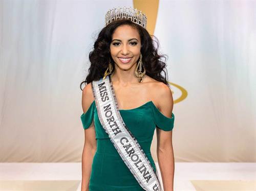 Cheslie Kryst Pictures Cheslie Kryst