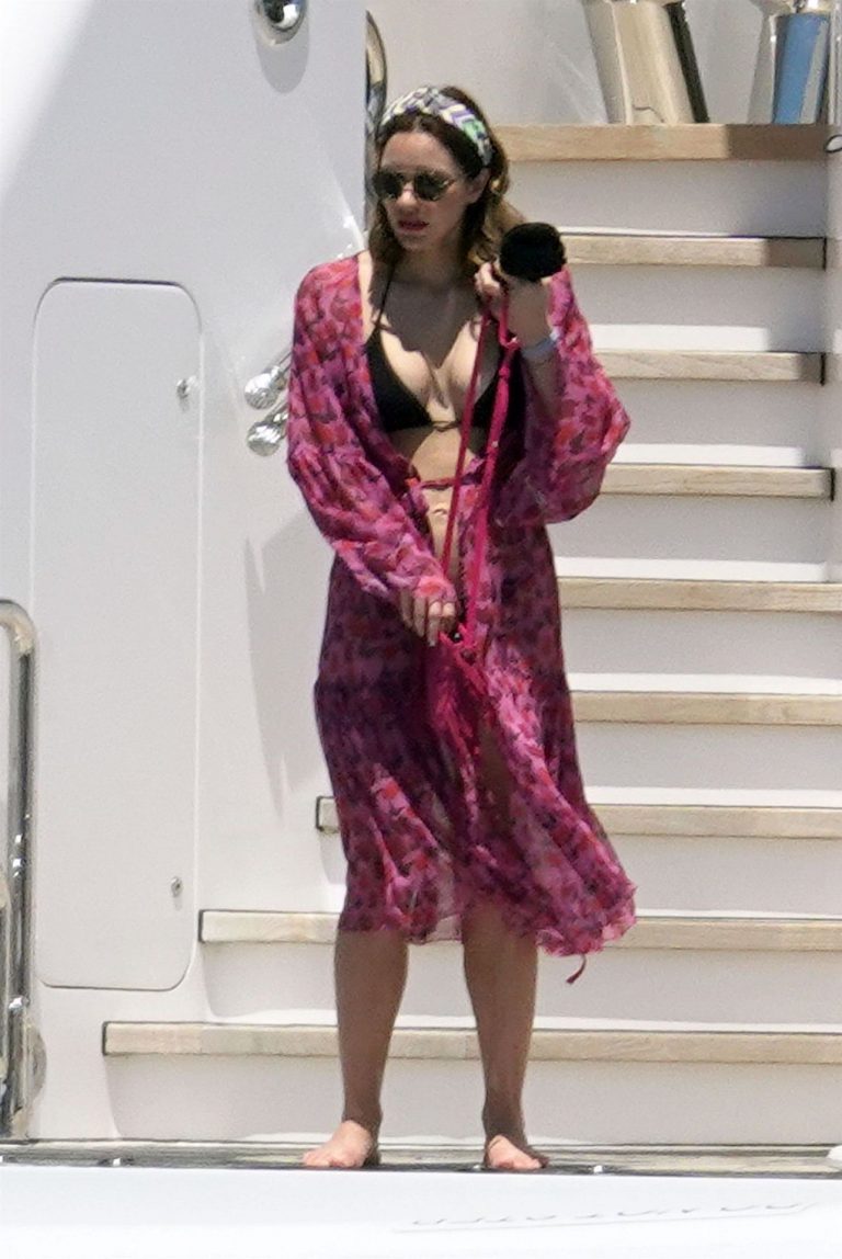 Katharine McPhee Bikini Pictures Katharine McPhee sexy bikini nip slip seen by paparazzi.