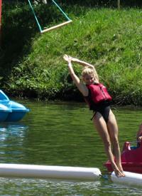 Elsa Pataky sexy ass and cleavage in a swimsuit seen by paparazzi with Chris Hemsworth.














