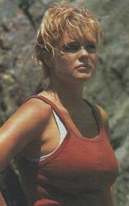 Erika Eleniak