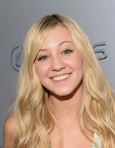 Ava Sambora