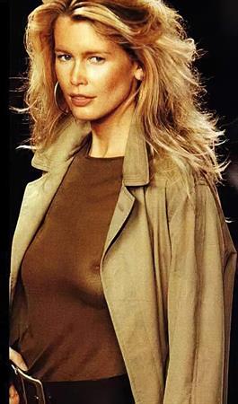 Claudia Schiffer Topless Pictures Claudia Schiffer nude photo collection showing her topless big boobs mostly caught by paparazzi.