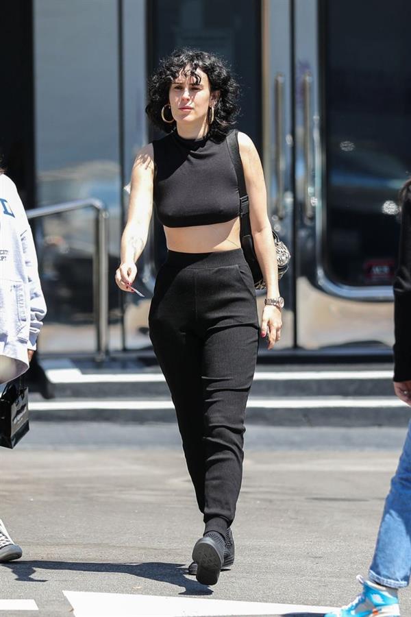 Rumer Willis braless tits pokies in a black top seen by paparazzi showing off her boobs.

