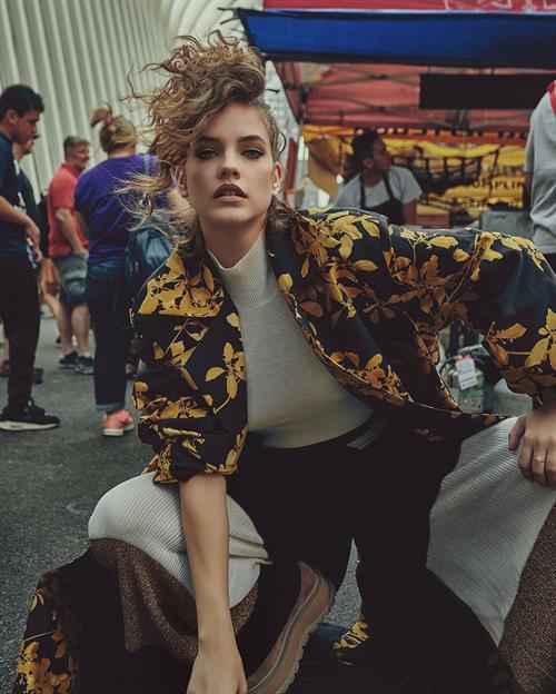 Barbara Palvin braless boobs in a see through top showing off her tits.













