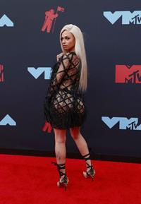 Mariahlynn braless boobs nip slips in a very revealing see through dress showing off her tits on the red carpet at the MTV VMA's seen by paparazzi.













