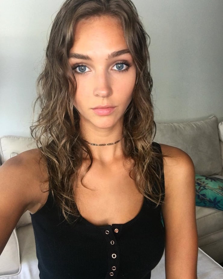 Rachel Cook taking a selfie