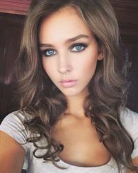 Rachel Cook taking a selfie