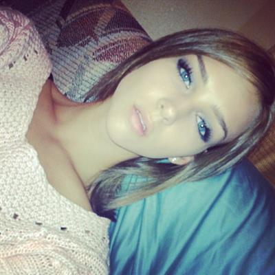 Rachel Cook taking a selfie