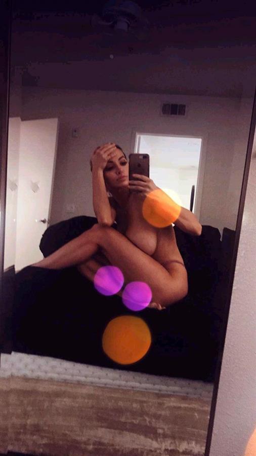 Lindsey Pelas nude photo collection showing her topless famous big boobs and naked ass.






