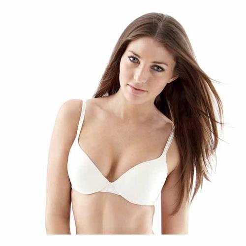 Simone Villas Boas in lingerie