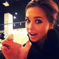 Sandra Kubicka taking a selfie