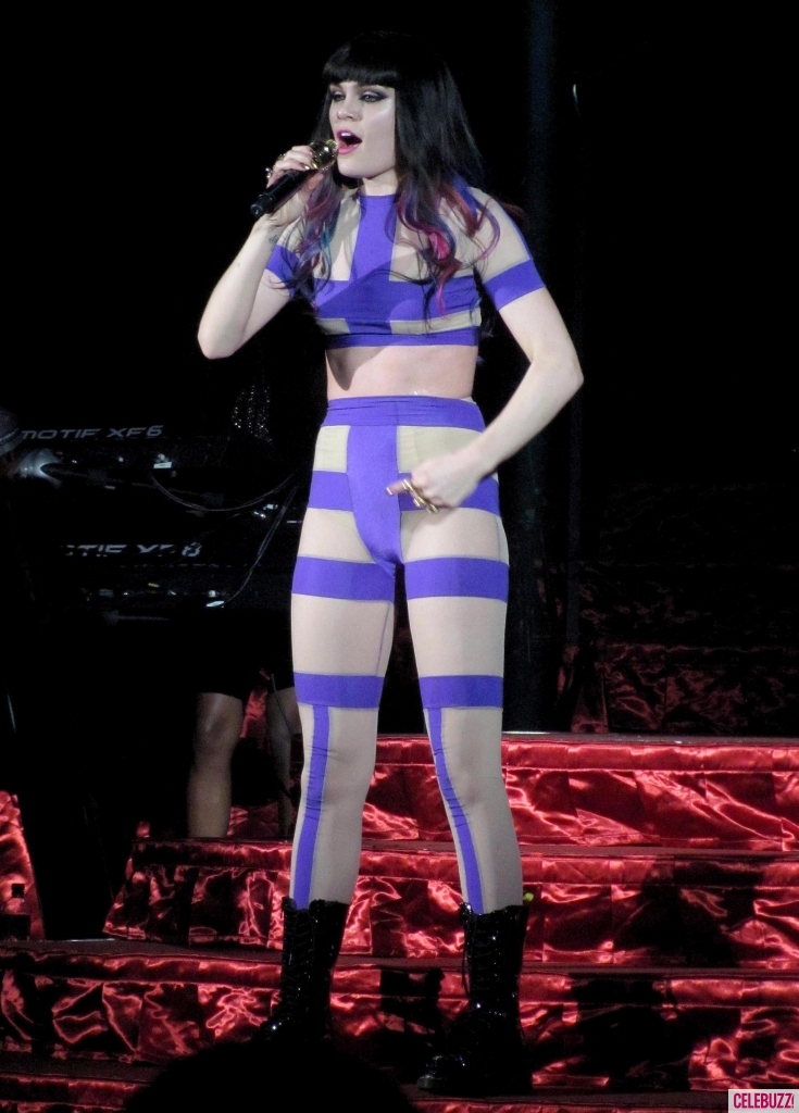 Jessie James Decker Pictures Jessie James Decker