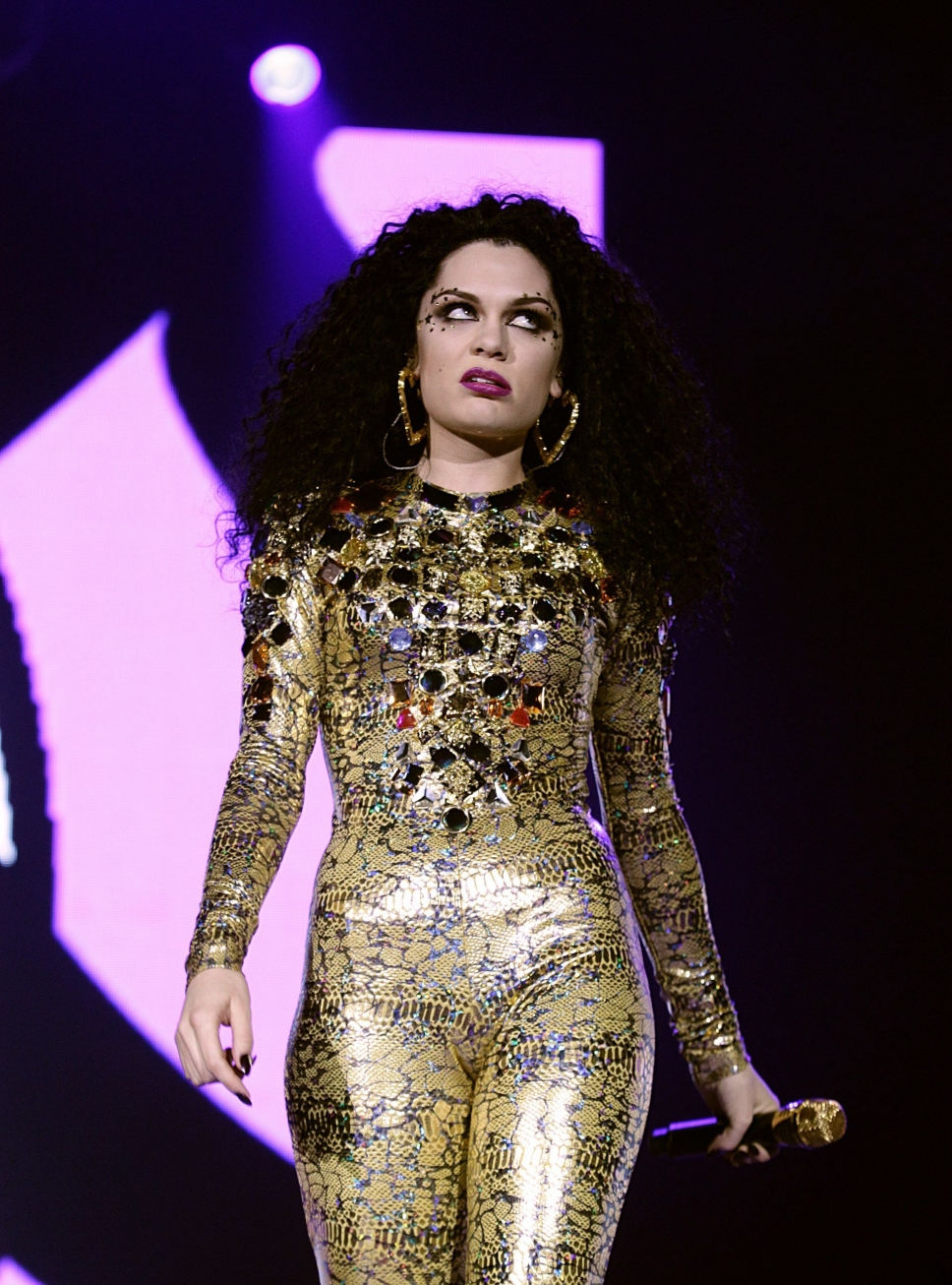 Jessie James Decker Pictures Jessie James Decker